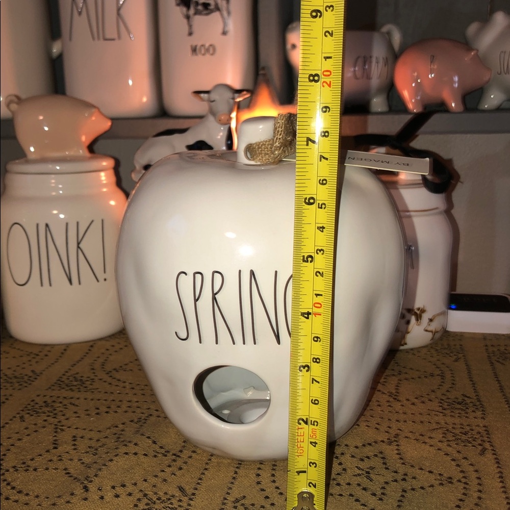 Rae Dunn SPRING Apple Shaped Birdhouse White - Picture 7 of 7